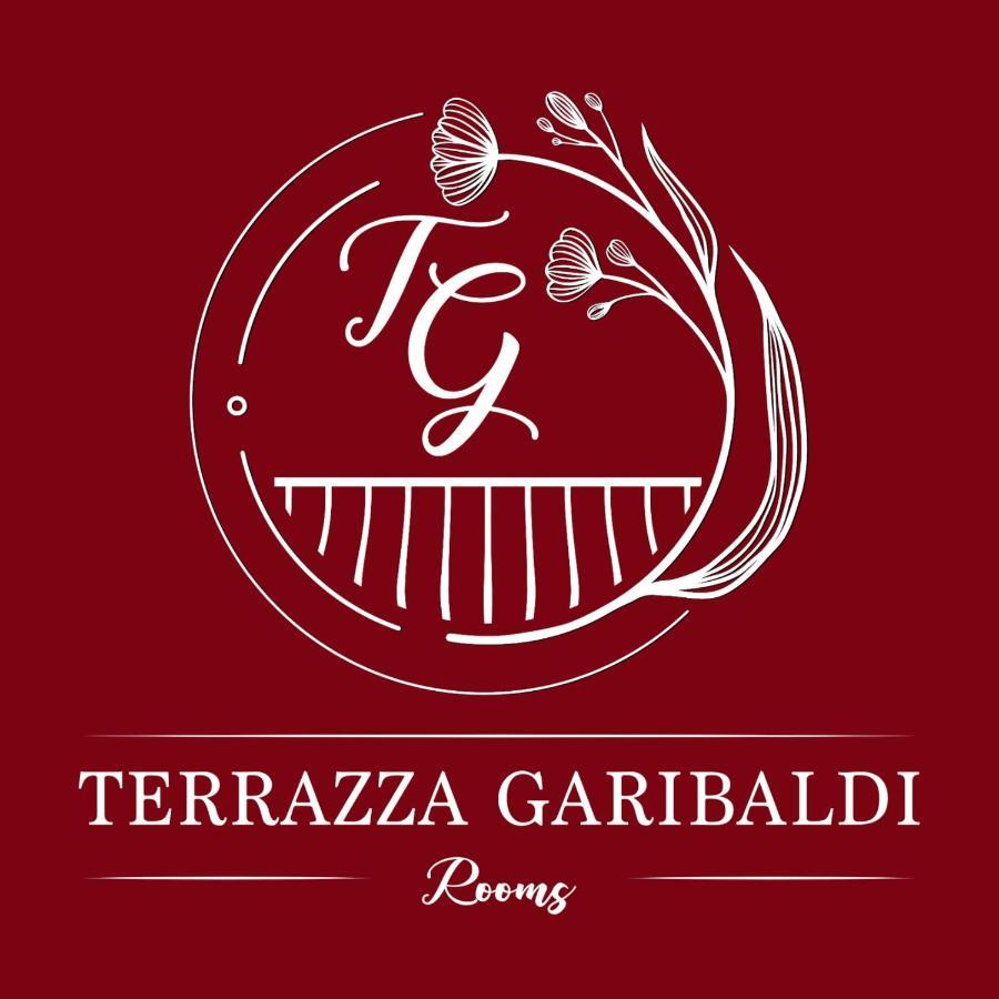 Terrazza Garibaldi Bed and Breakfast Napels Buitenkant foto