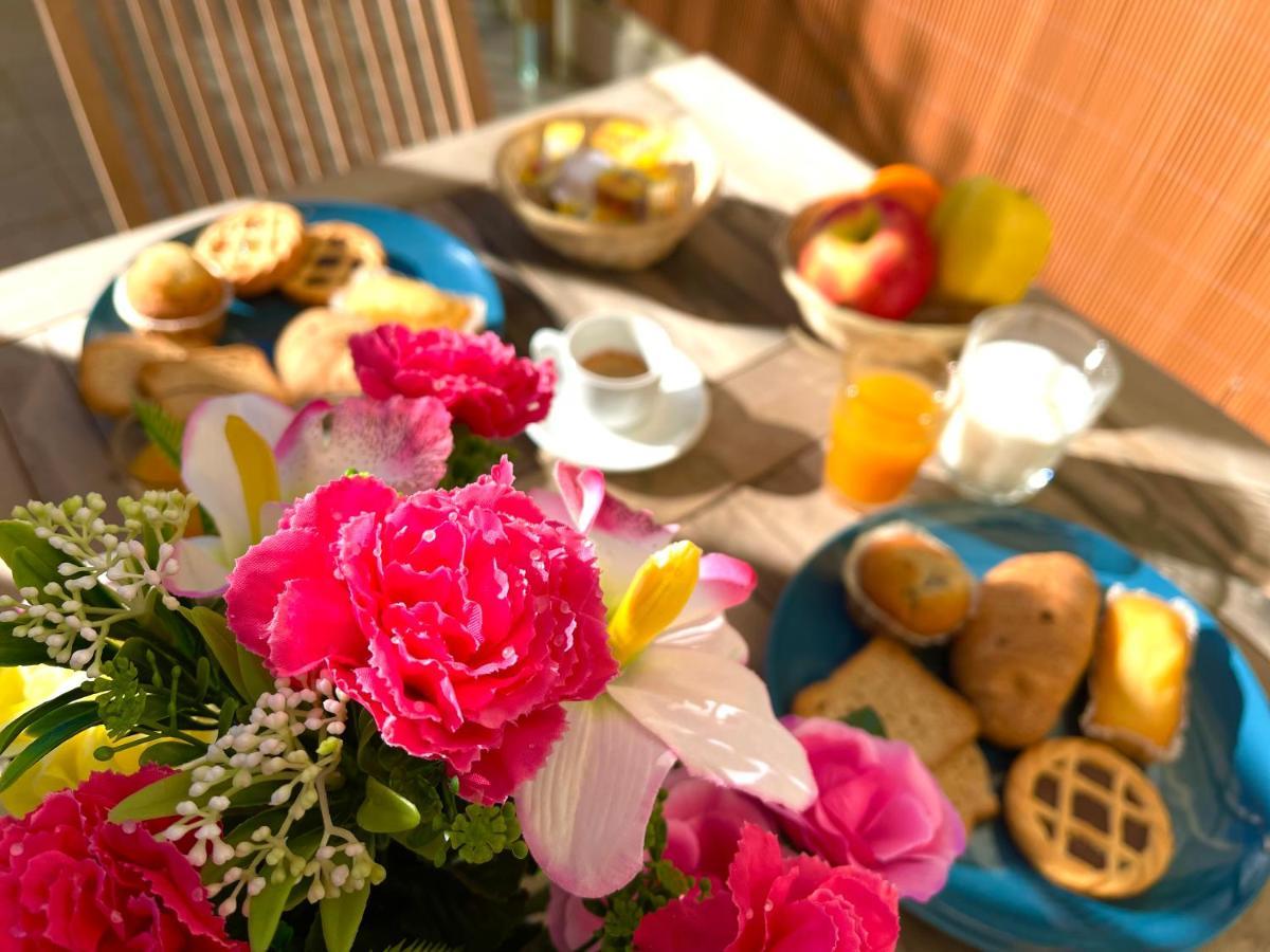 Terrazza Garibaldi Bed and Breakfast Napels Buitenkant foto