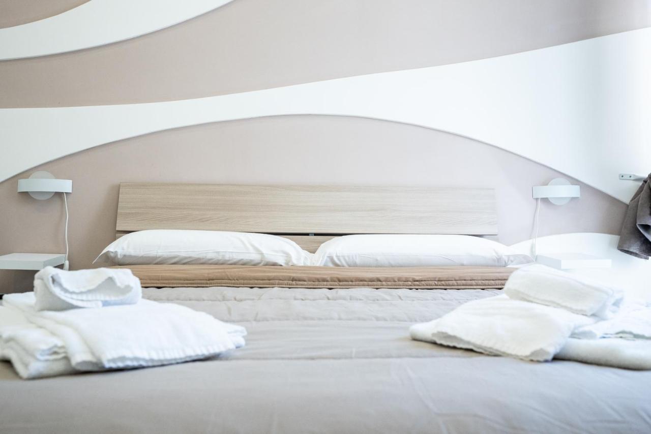 Terrazza Garibaldi Bed and Breakfast Napels Buitenkant foto