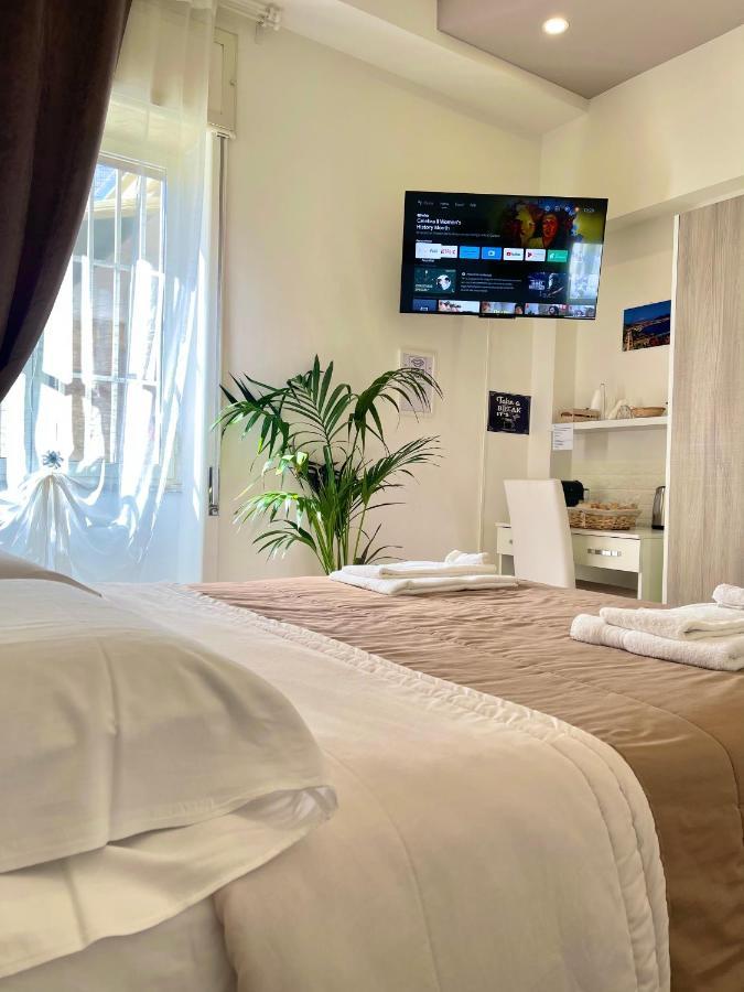 Terrazza Garibaldi Bed and Breakfast Napels Buitenkant foto